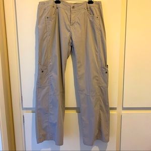 Women’s Kuhl outdoor pants NWOT
